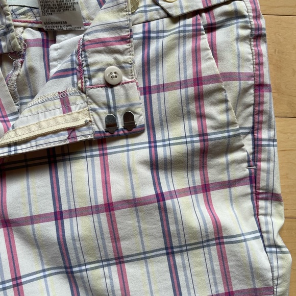 Dockers Golf Shorts - Picture 9 of 9
